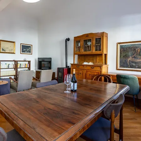 Sant'antonino Cozy Corner Daire
