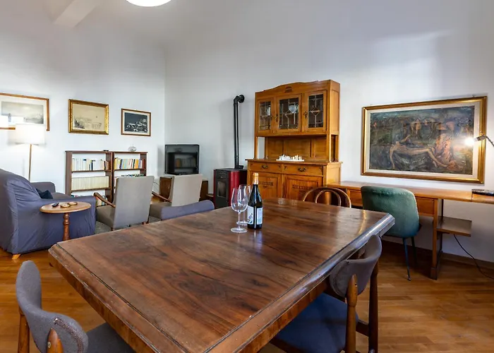 Sant'antonino Cozy Corner Apartmán